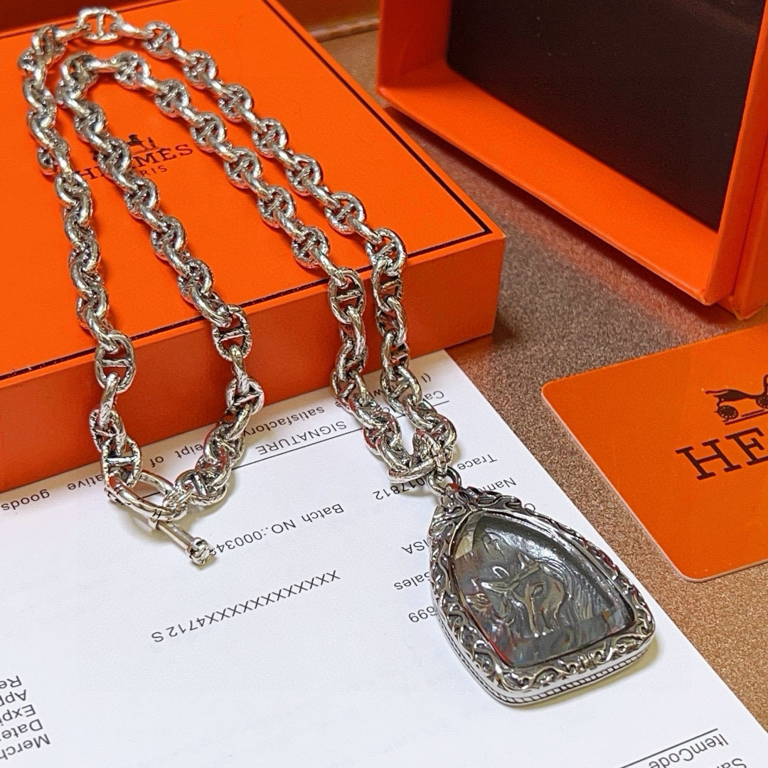H**me5 necklace, H**me5 necklace series jewelry, imported and customized. High-end chain, classic match, a must-have for men and women!