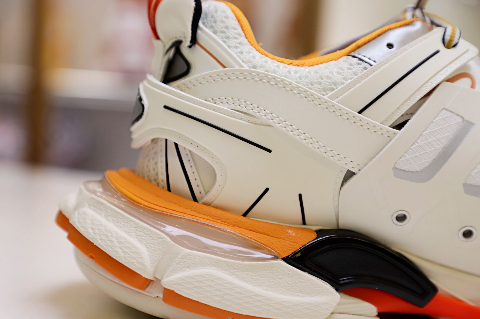 Ba1en*iaga TRACK TRAINER