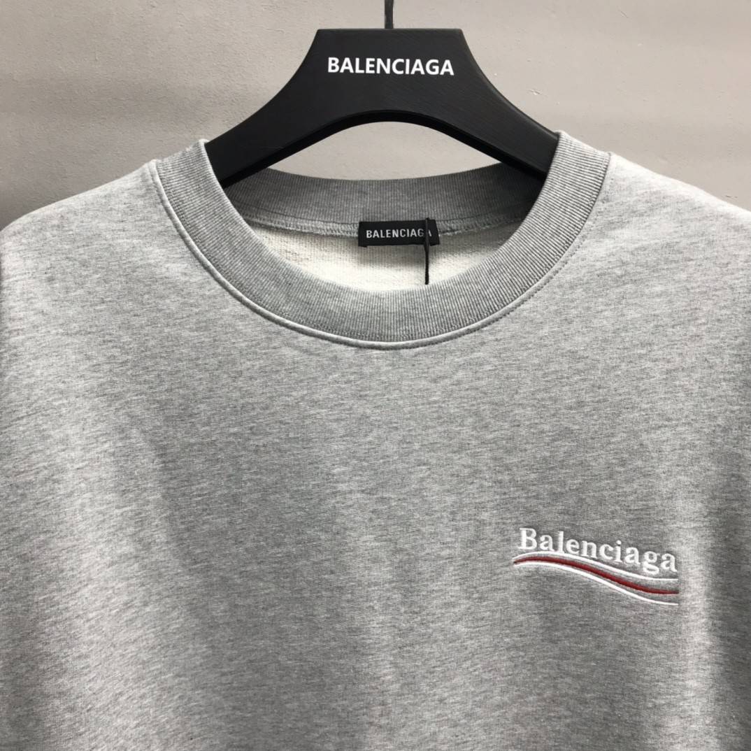 Ba1en*iaga Cola crew neck sweatshirt