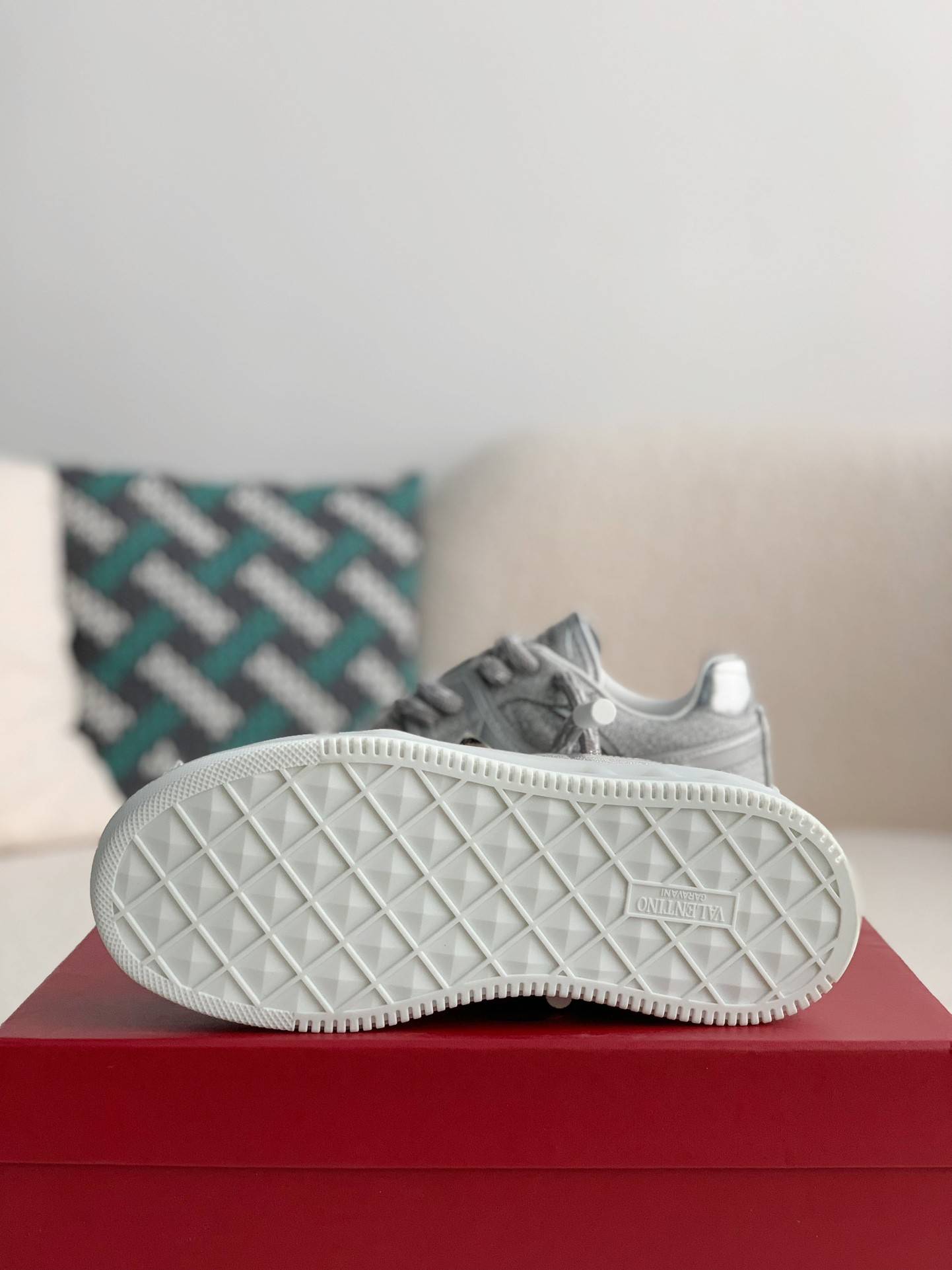 Va1e*ntin0 One Stud Sneakers