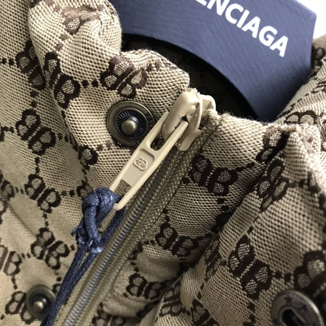 Ba1en*iaga all-over printed double B down jacket