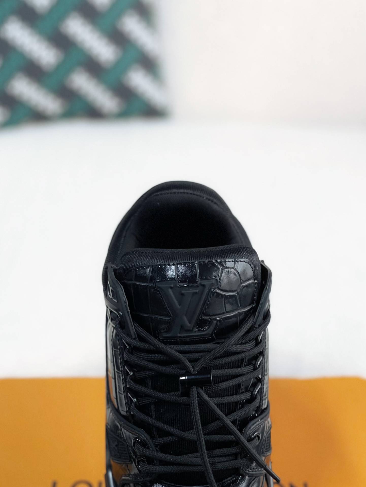 L*V TRAINER MAXI SNEAKERS