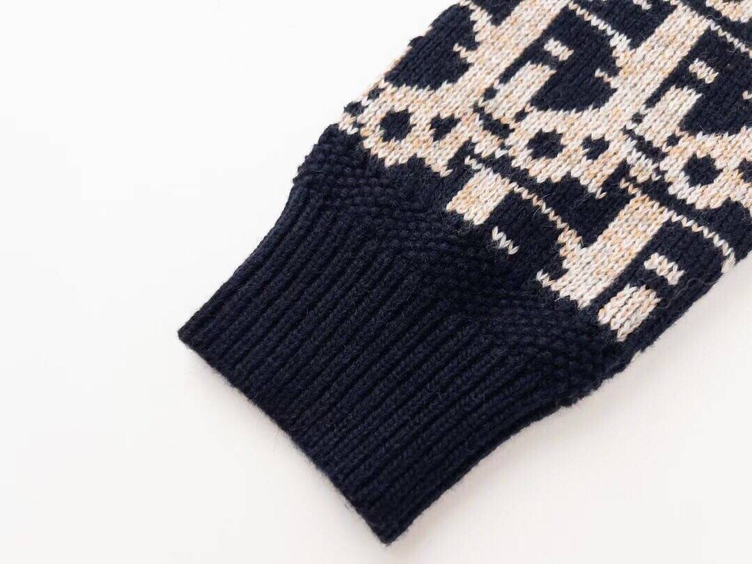 D10r Men’s And Women’s Sweater