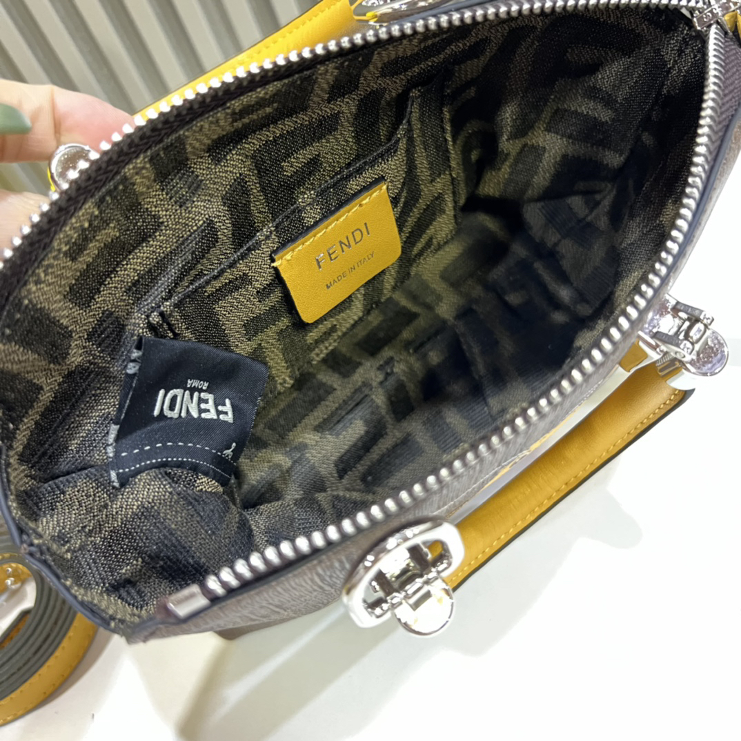F**di Mini ByThe Way Mini Bag Model: 6013 Size 17x18x8cm