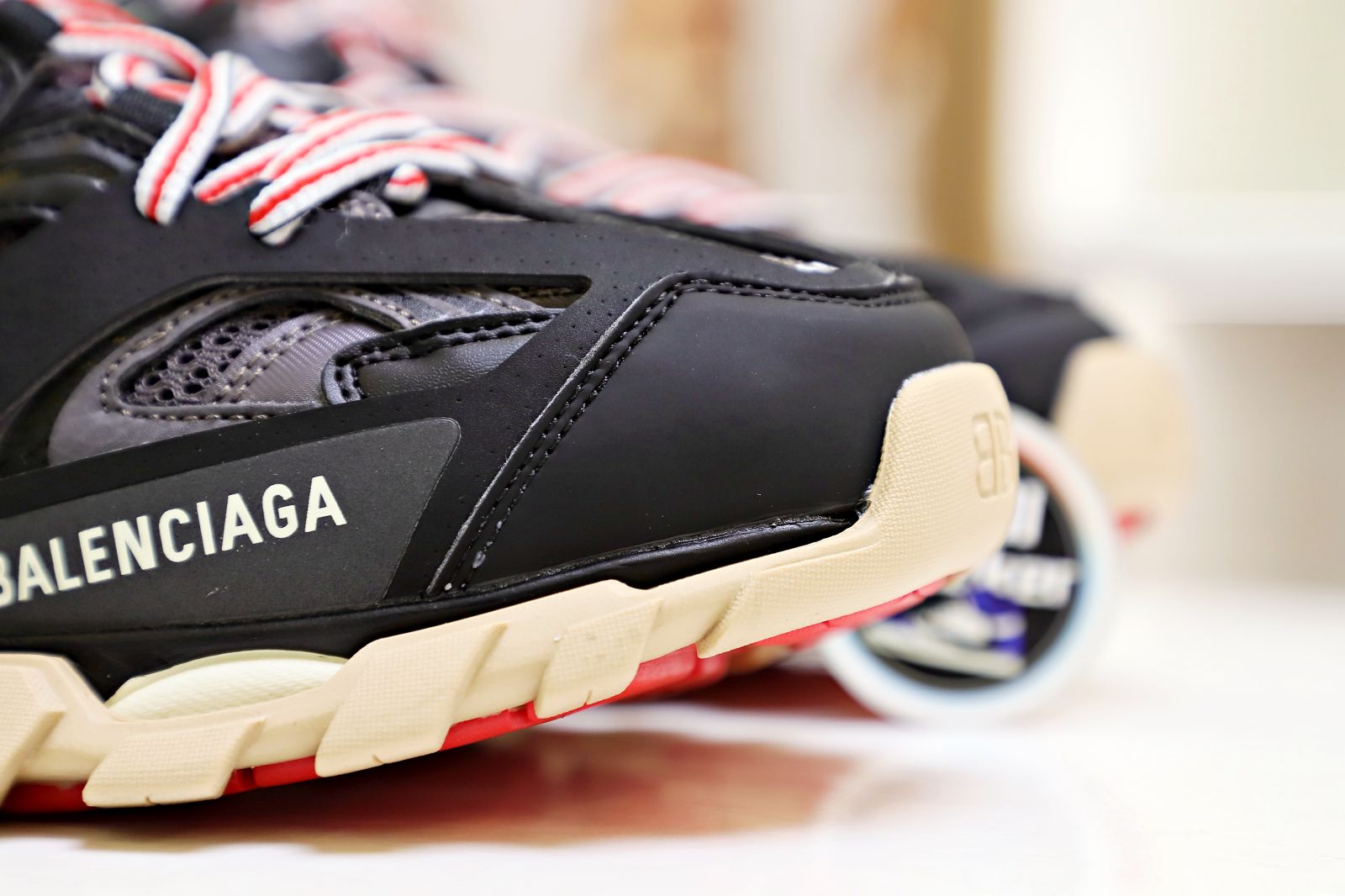 Ba1en*iaga TRACK TRAINER