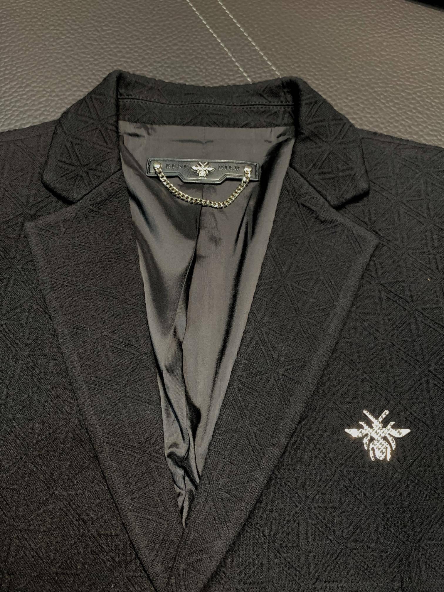 D10r casual suits