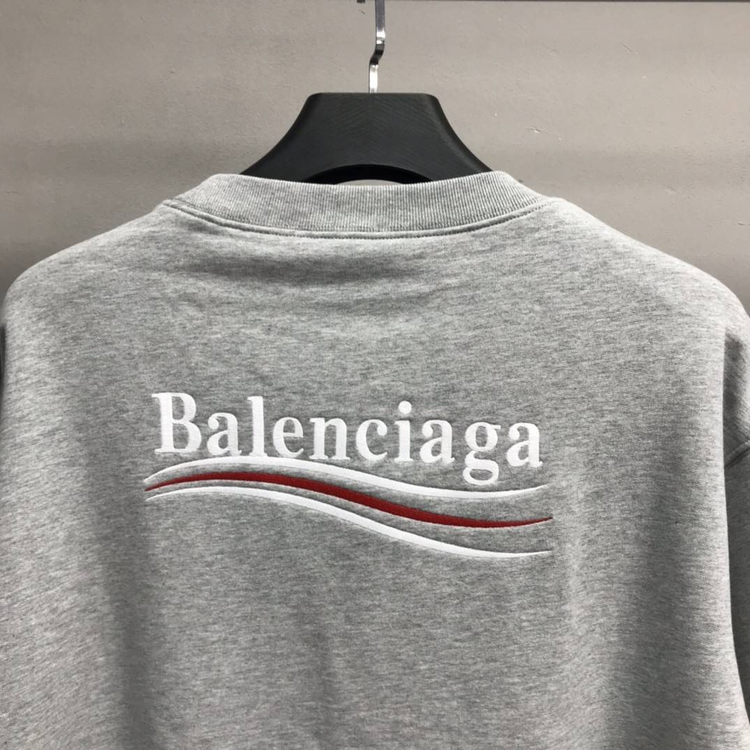 Ba1en*iaga Cola crew neck sweatshirt