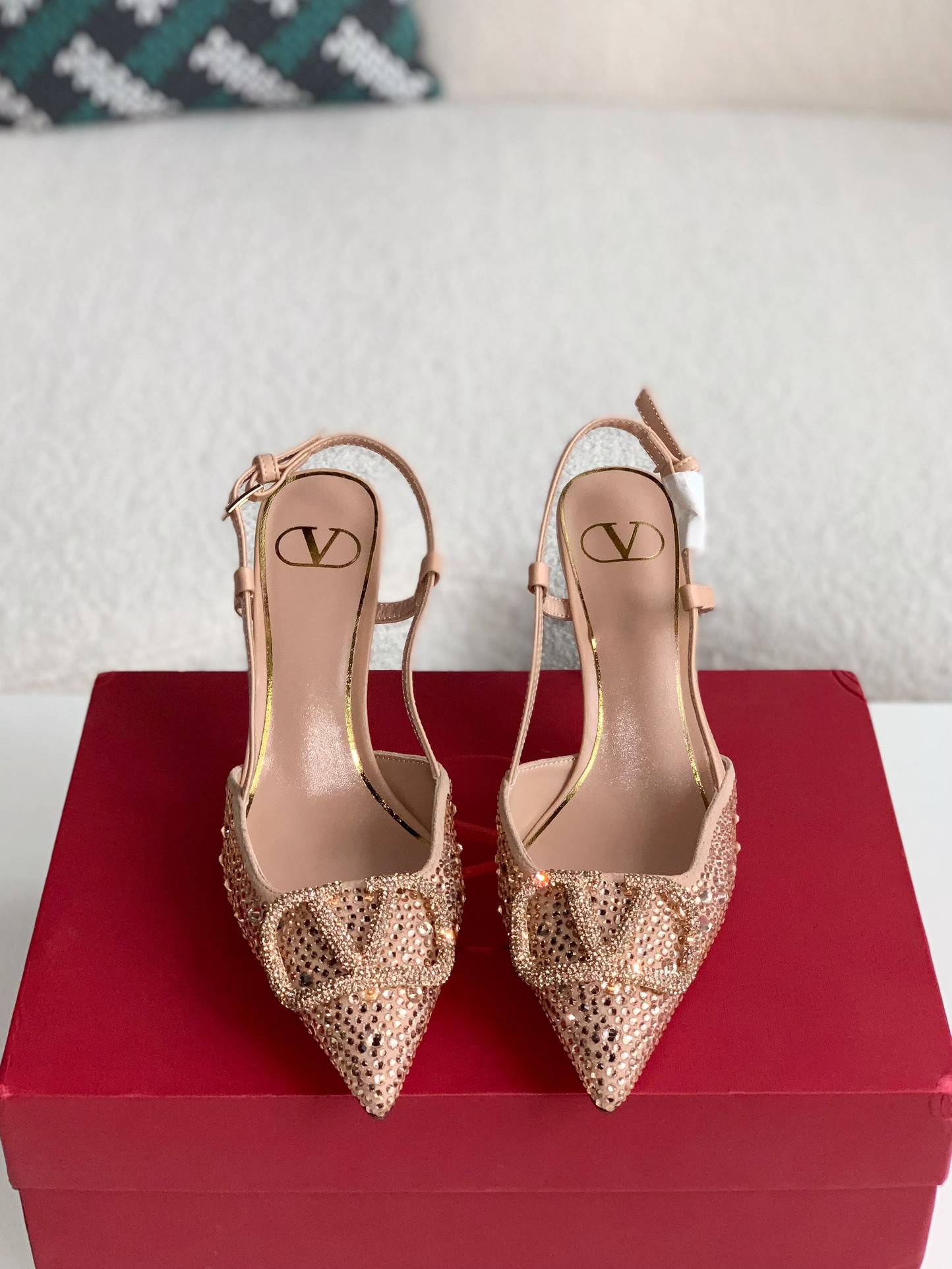 Va1e*ntin0 Summer 2023 new high-heeled sandals