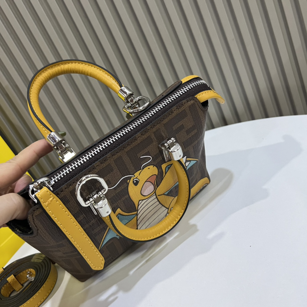 F**di Mini ByThe Way Mini Bag Model: 6013 Size 17x18x8cm