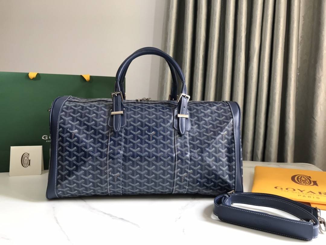 G09ard travel bag fitness bag, top quality!  Size: 48 * 23 * 24cm