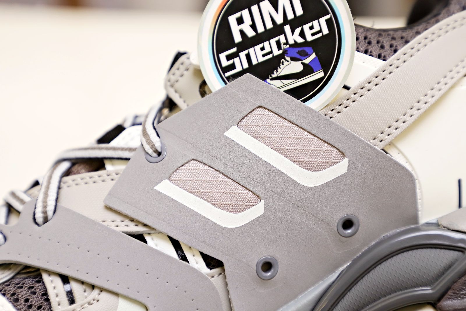 Ba1en*iaga TRACK TRAINER