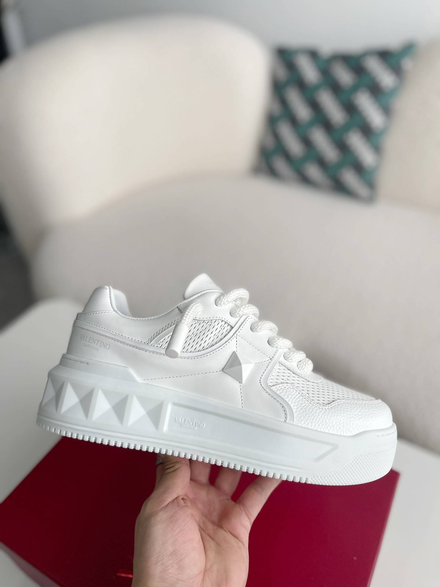 Va1e*ntin0 One Stud Sneakers