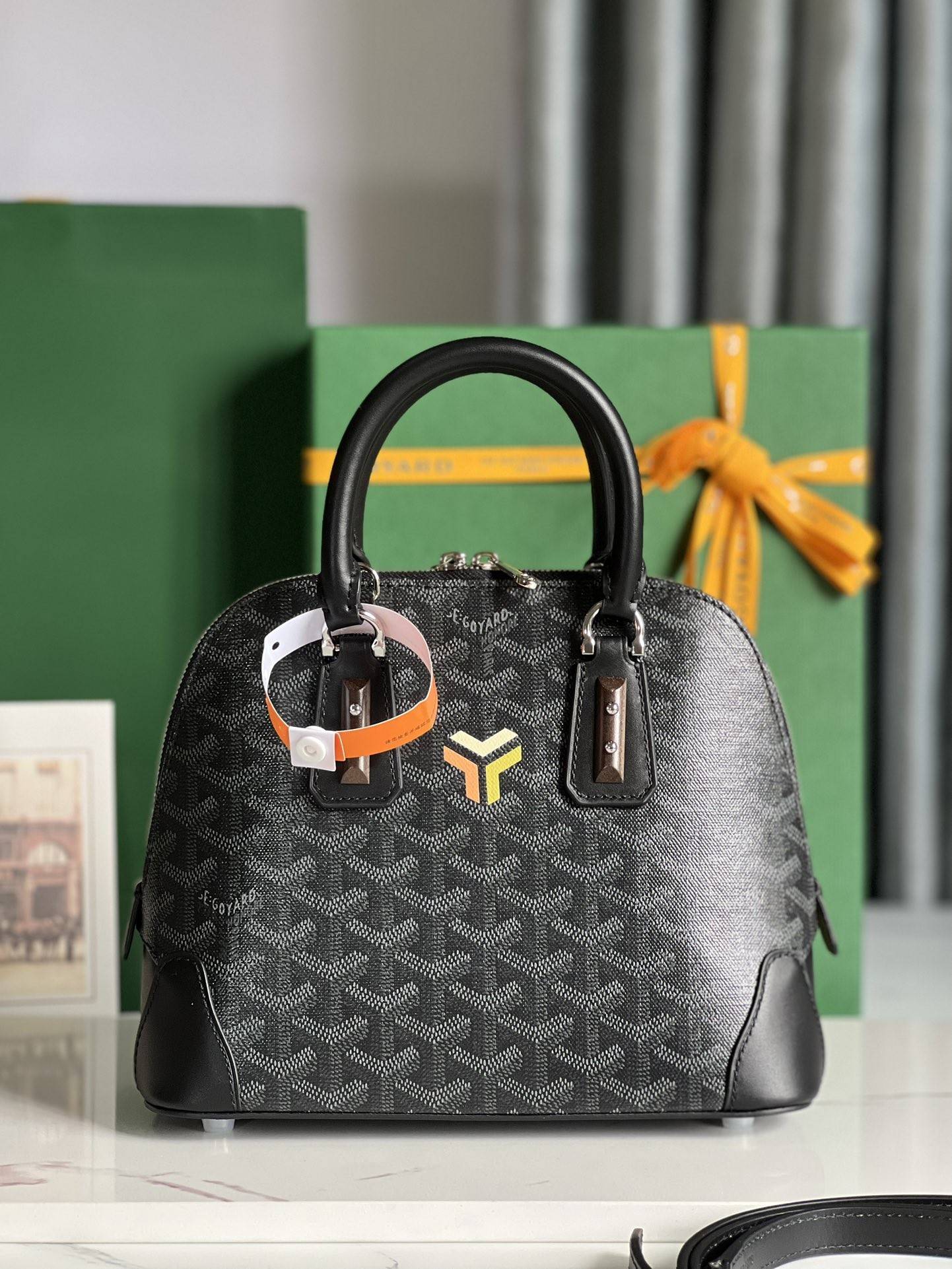 G09ard Vend?me Shell Bag, Top Quality Size: 23 * 18.5 * 10cm