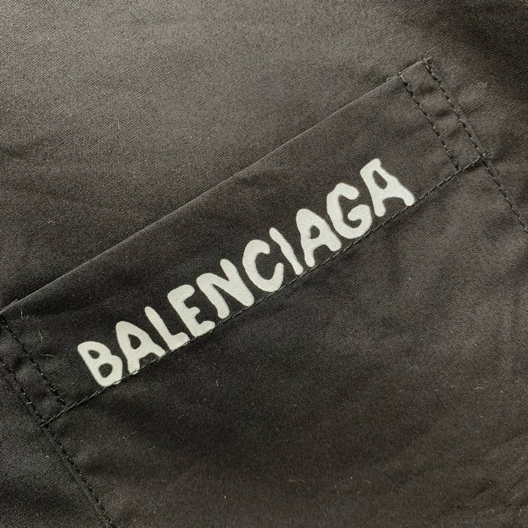 Ba1en*iaga blurred lettering long sleeve shirt