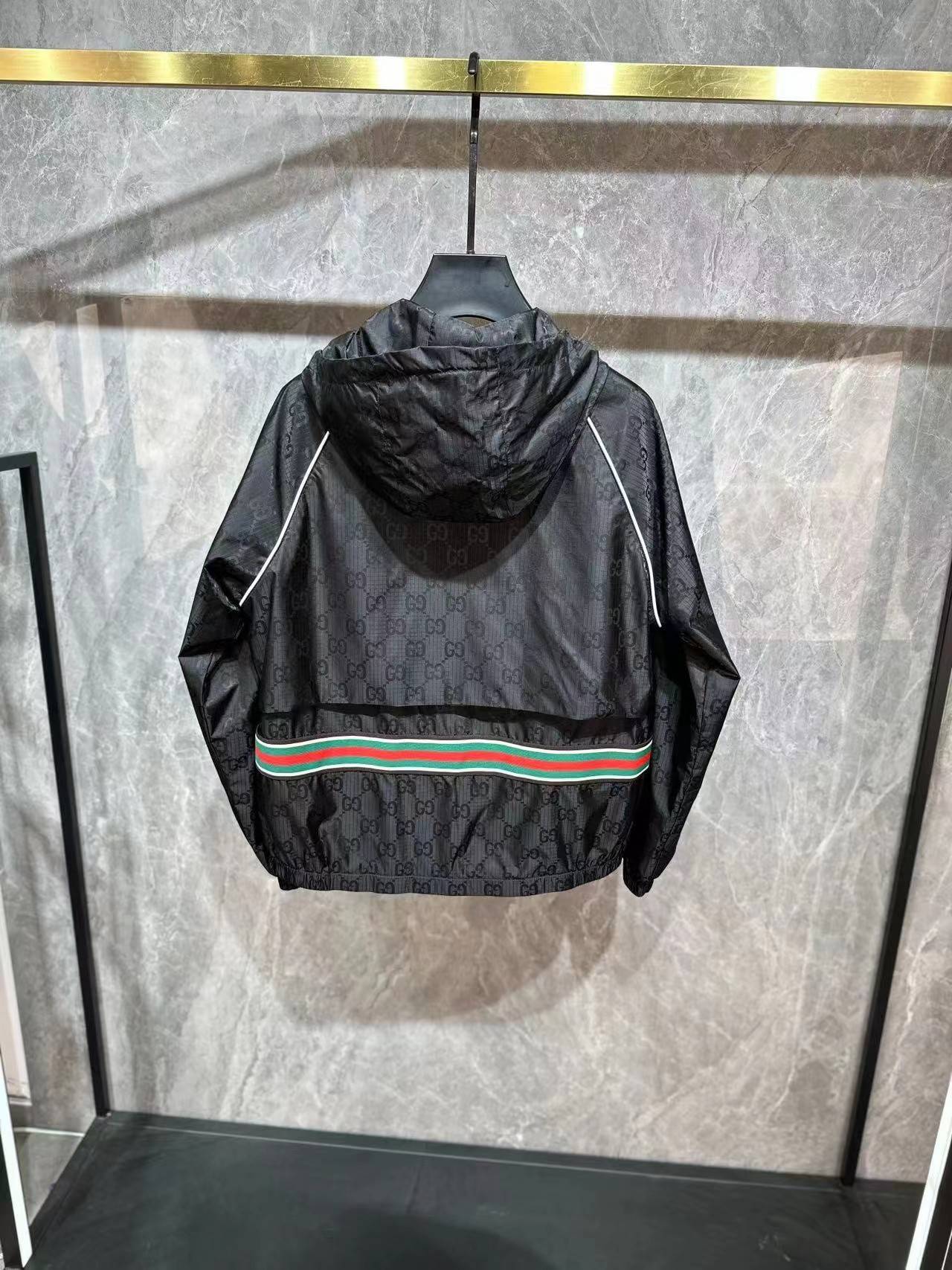 Gvc*1 Cristiano monogram padded jacket