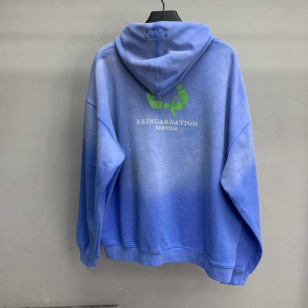 Ba1en*iaga lettered washed sweatshirt