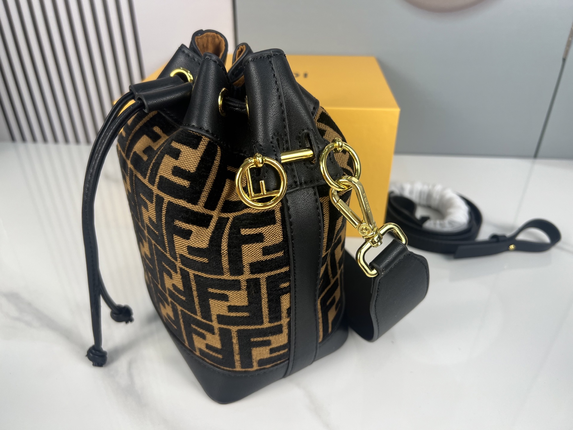 F**di Mon Tresor Small Bucket Bag Size: 15-23cm