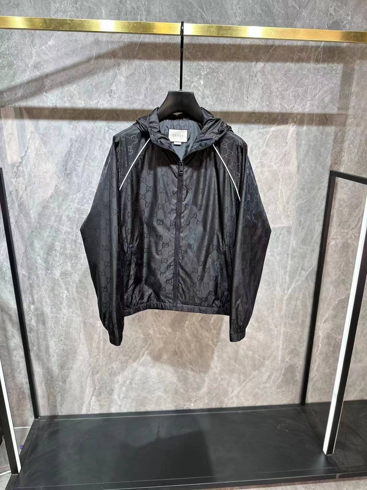 Gvc*1 Cristiano monogram padded jacket