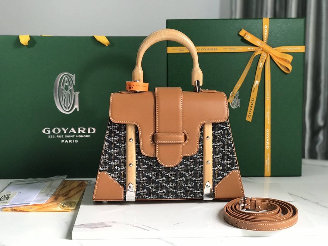 G09ard Saigon PM small bag, top quality!   Size: 28 * 20 * 12cm