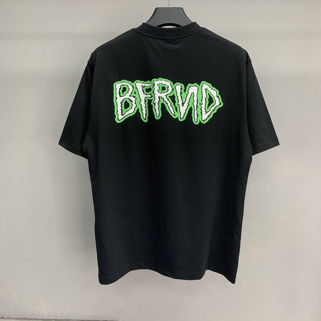 Ba1en*iaga BFRND cracked T-shirt