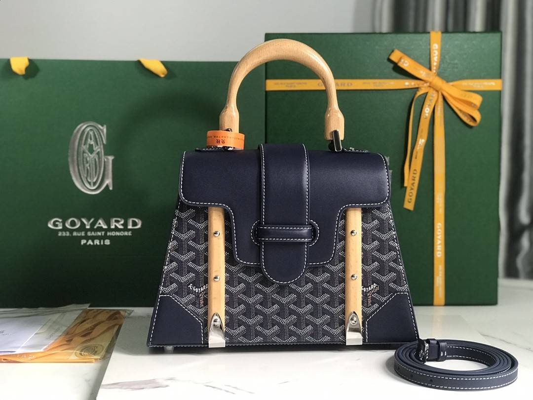 G09ard Saigon PM small bag, top quality!   Size: 28 * 20 * 12cm