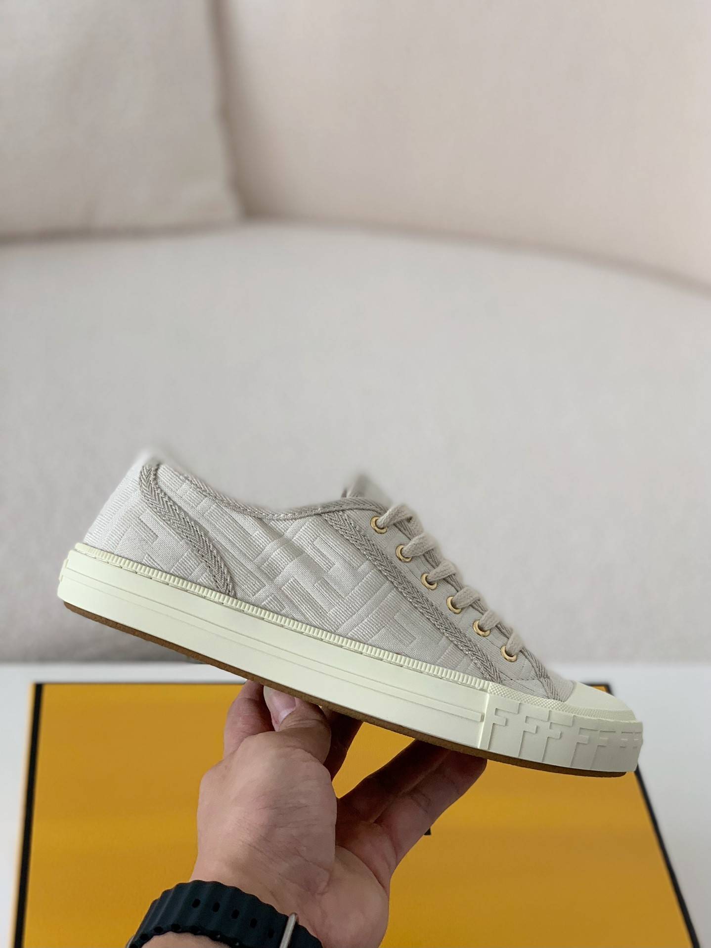 F**di Canvas shoe Sneakers