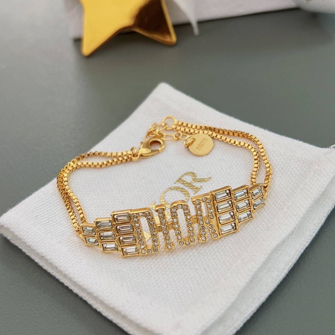 D10r bracelet