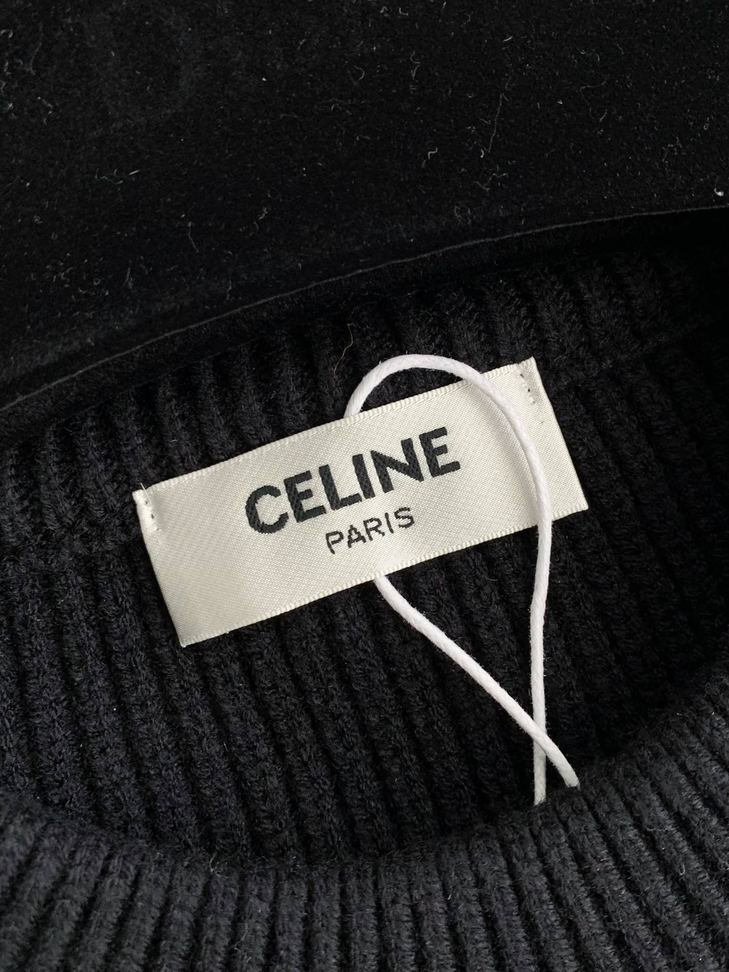 Ce1i*e sweater knitted material