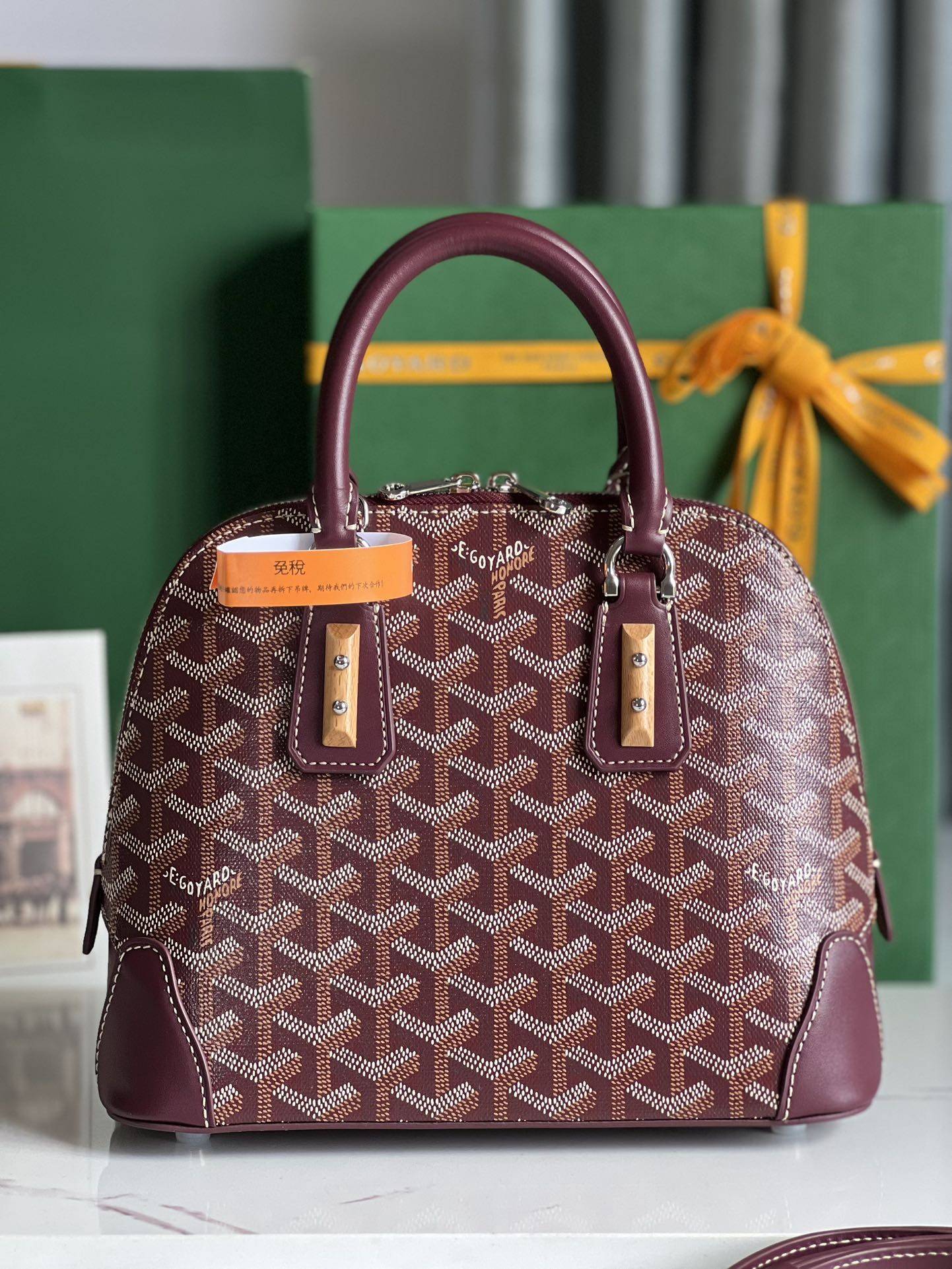 G09ard Vend?me Shell Bag, Top Quality  Size: 23 * 18.5 * 10cm      ?