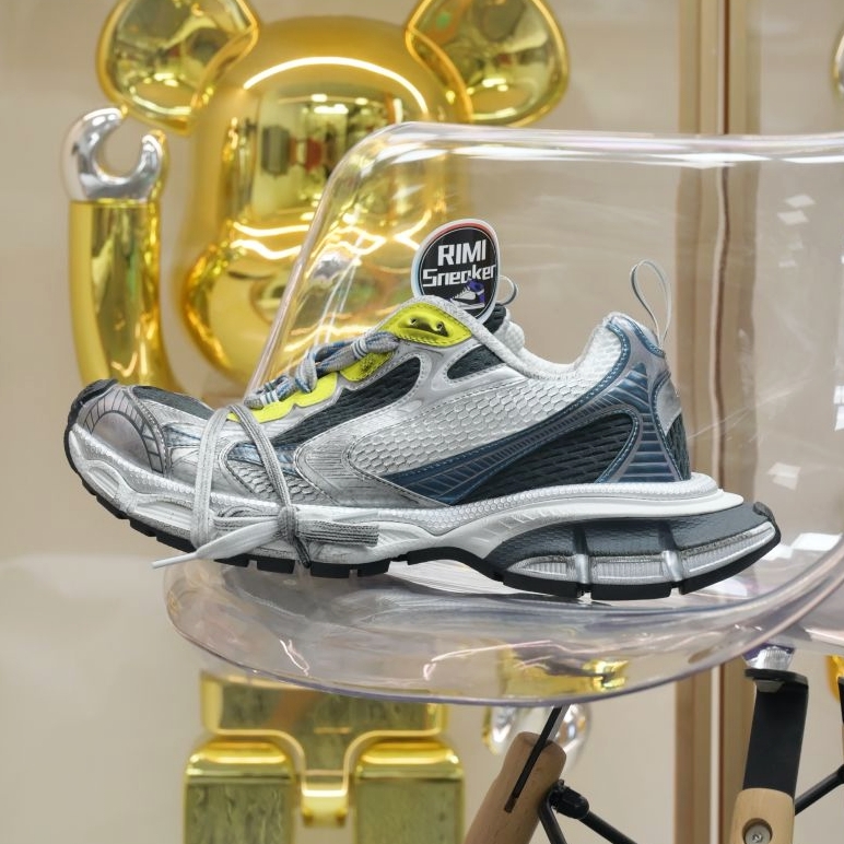 Ba1en*iaga PHANTOM SNEAKER