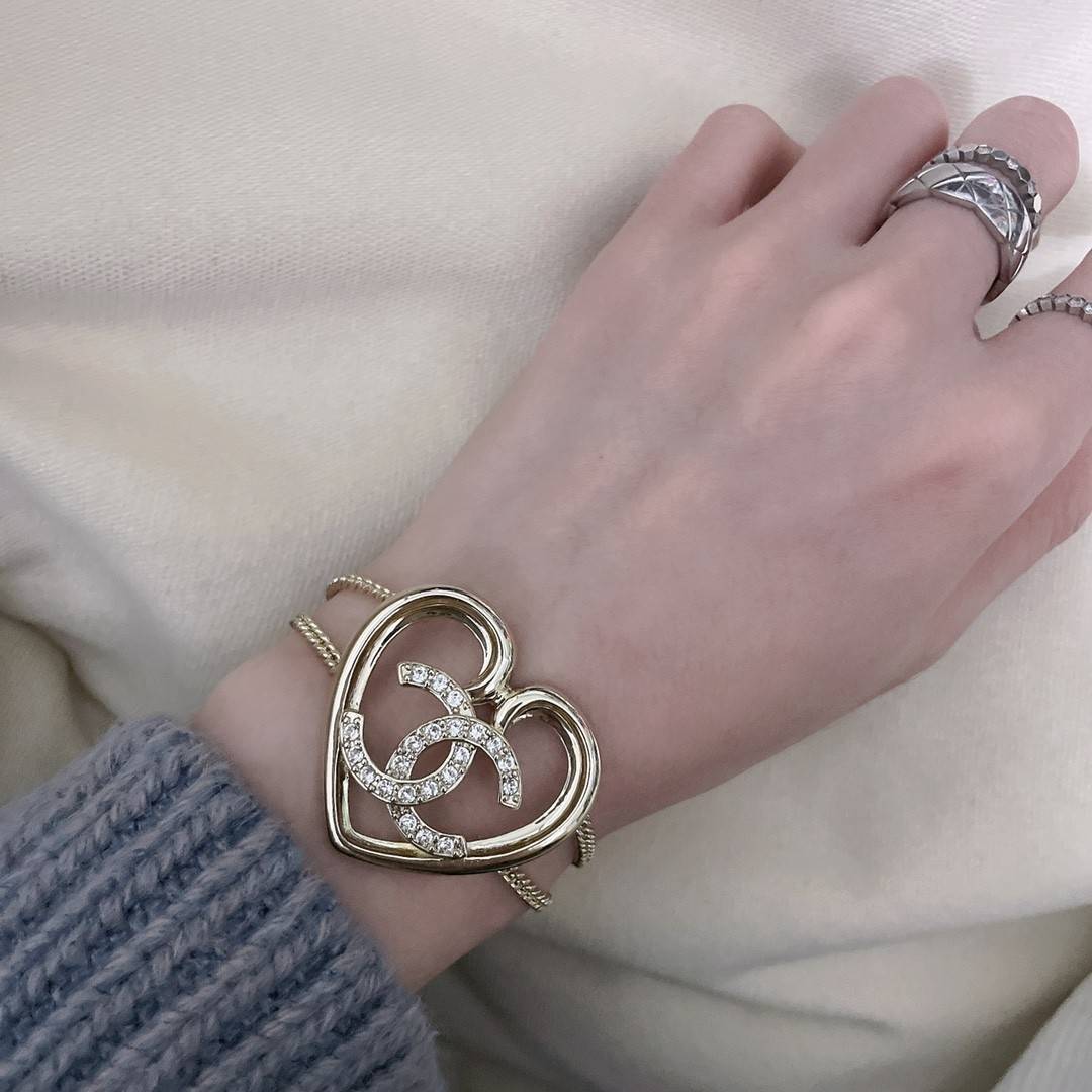 Ch**el Heart Double Bracelet