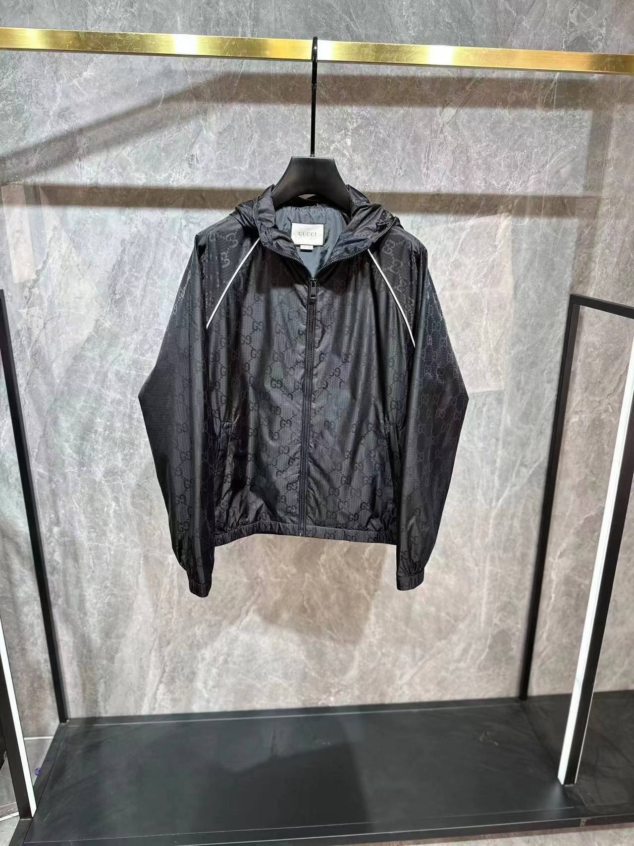 Gvc*1 Cristiano monogram padded jacket