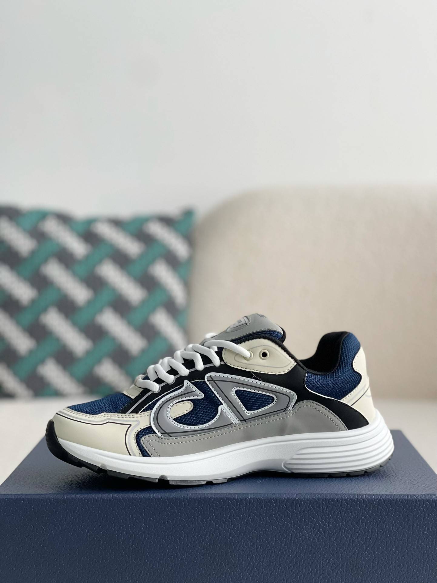 D*OR B30 New Sneaker