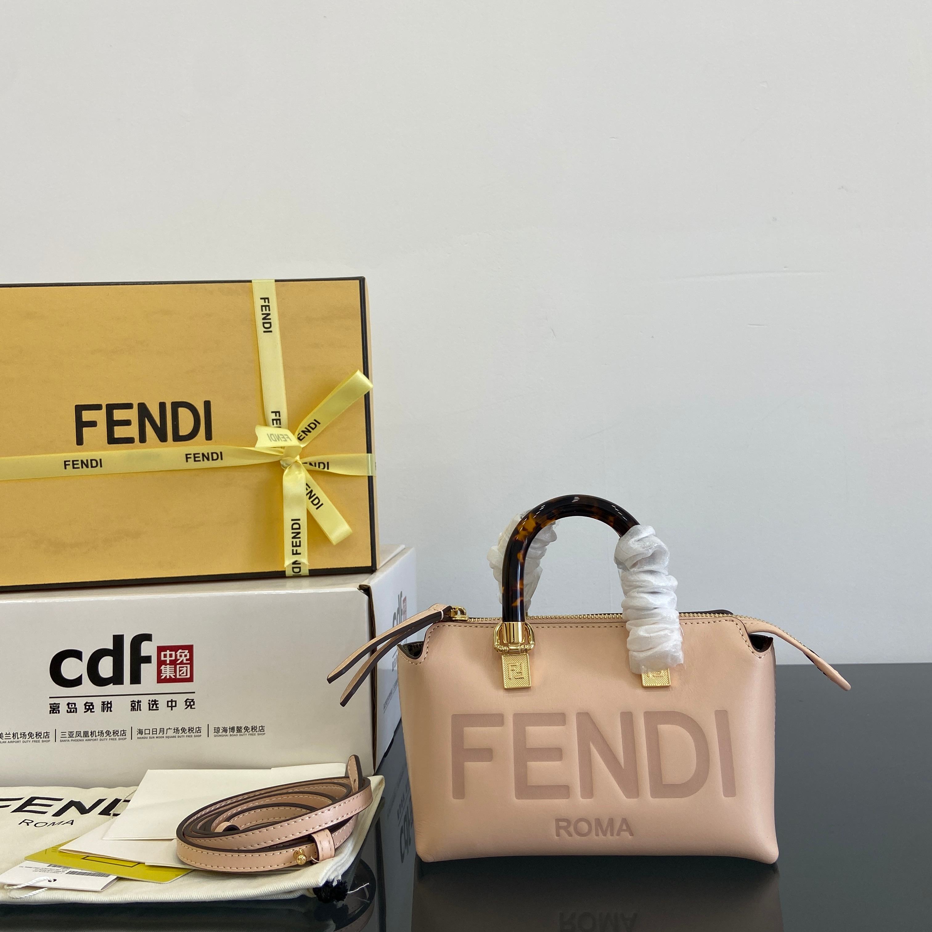 F**di •Mini By The Way mini bag, calfskin model model: 8067 size: 17×8×9cm