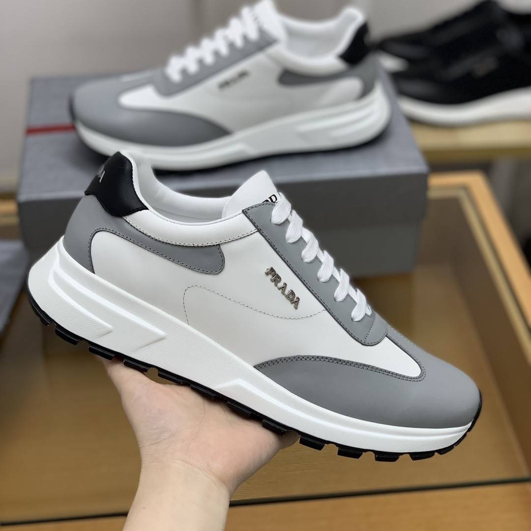 P*DA Sneakers