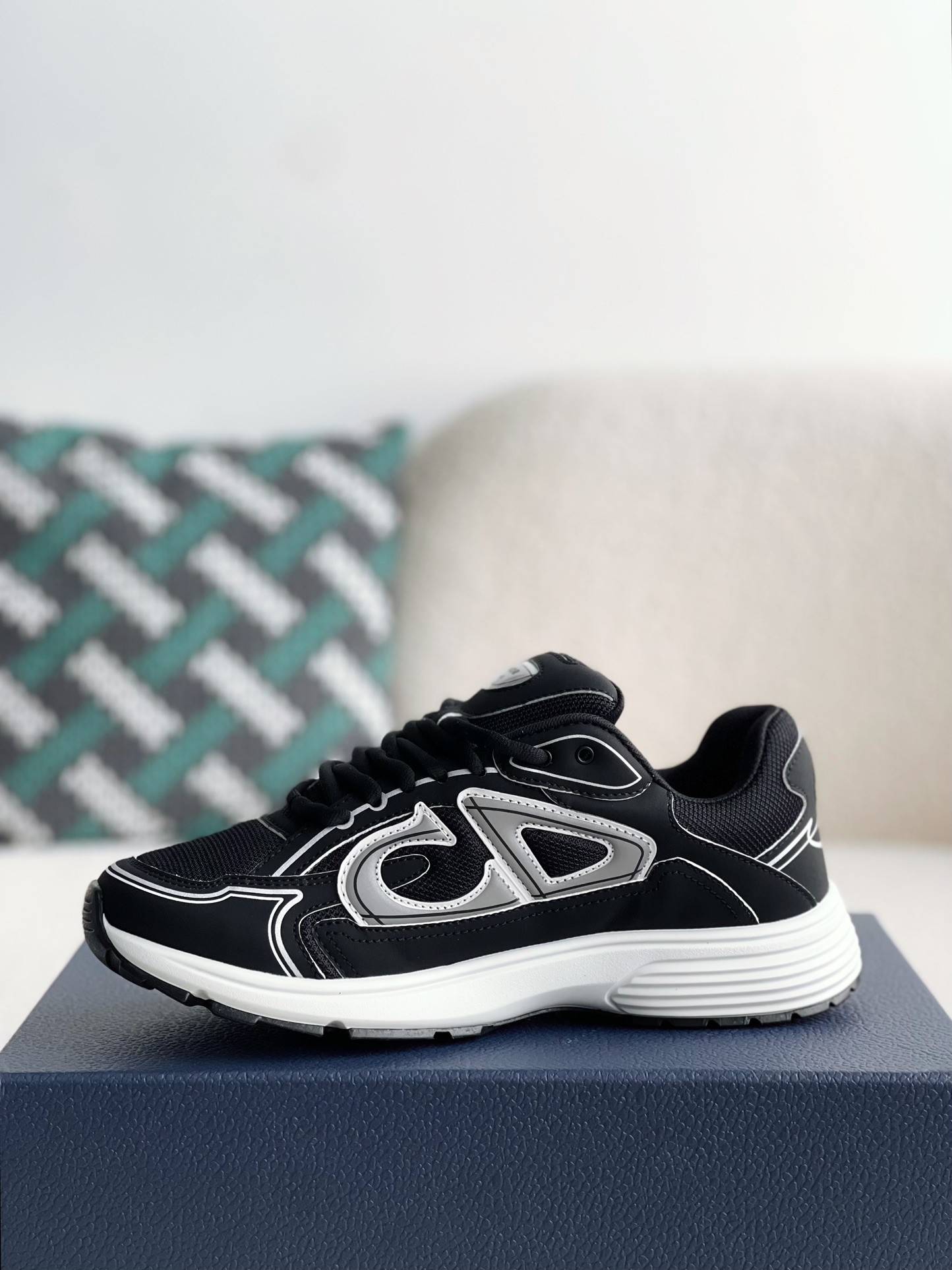D*OR B30 New Sneaker