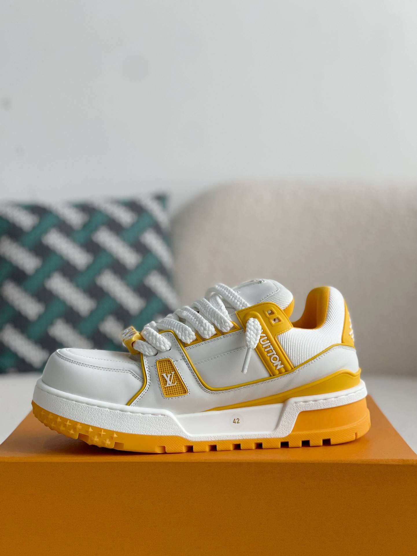 L*V TRAINER MAXI SNEAKERS
