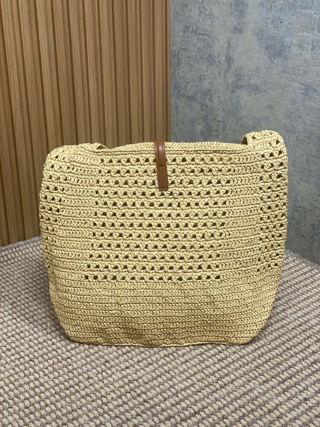 Y51 Apricot Braid/Gold Handmade Braided Bag Raffia Braided Style No.: 690941 Size: 30×37×14cm