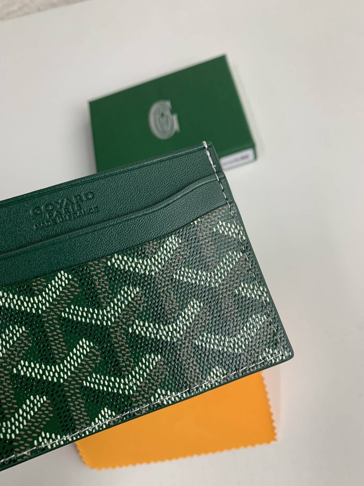 G09ard Card bag