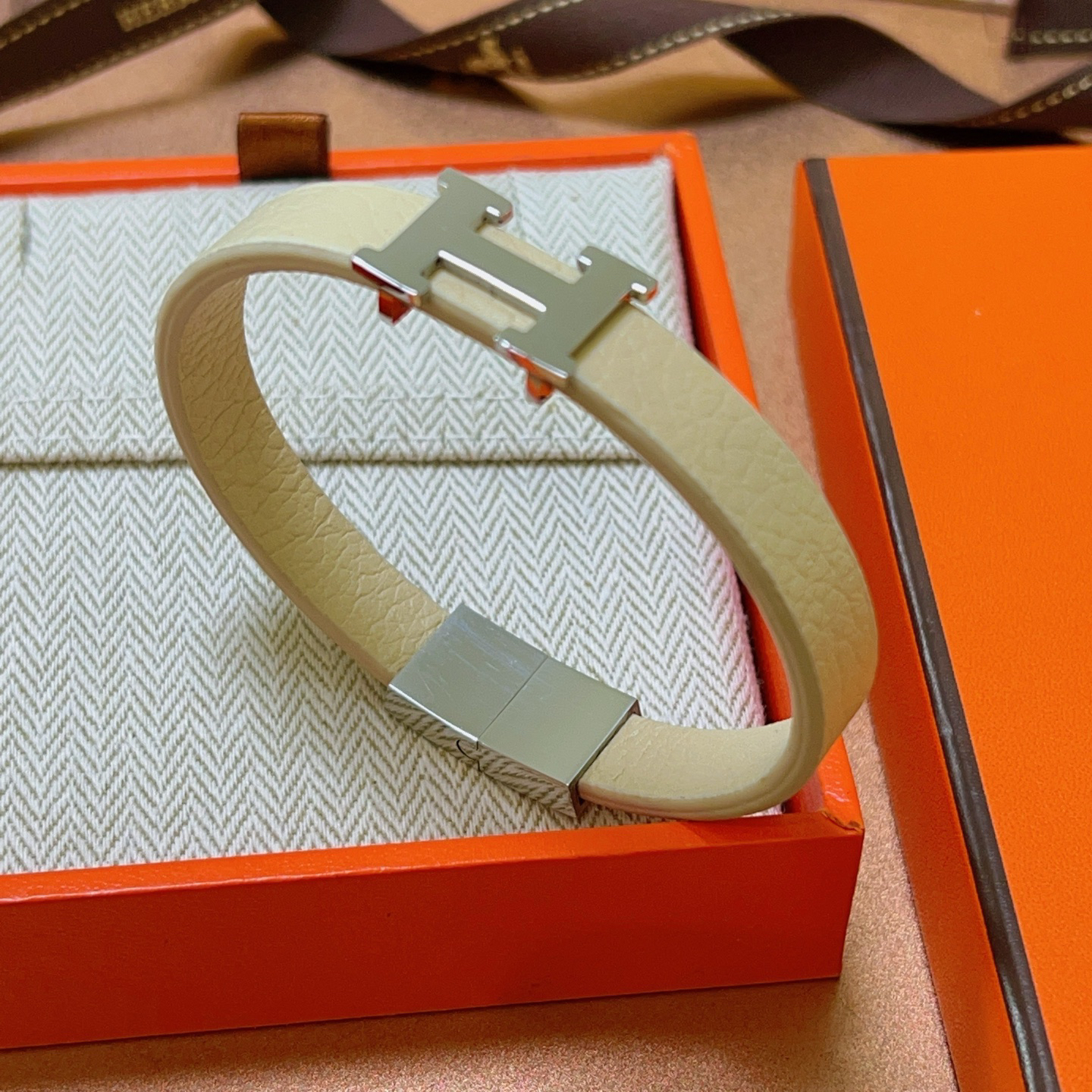 H**me5 leather strap pure handmade leather material series 18k gold bracelet
