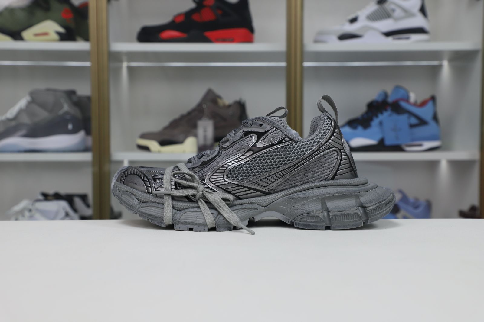Ba1en*iaga PHANTOM SNEAKER