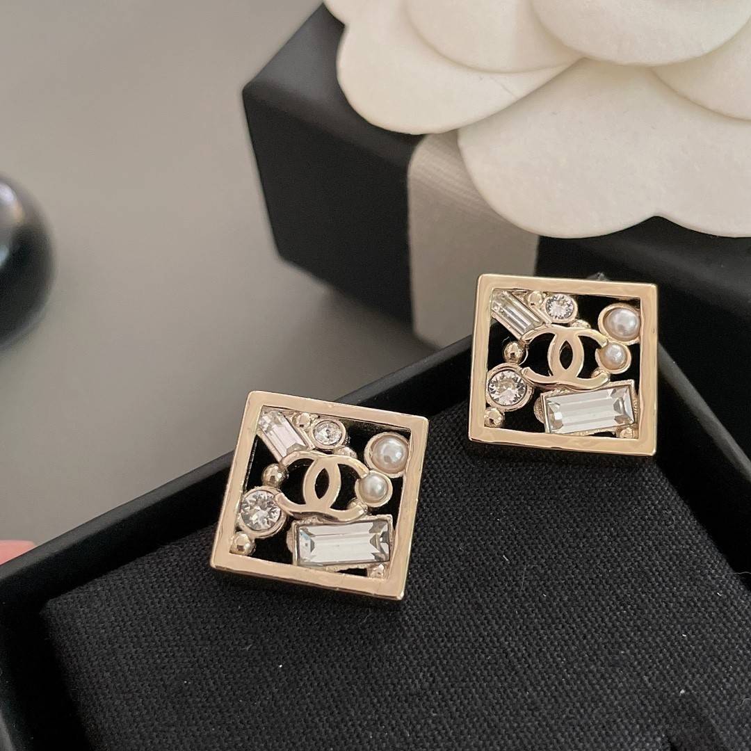 Ch**el Square Pearl Stud Earrings