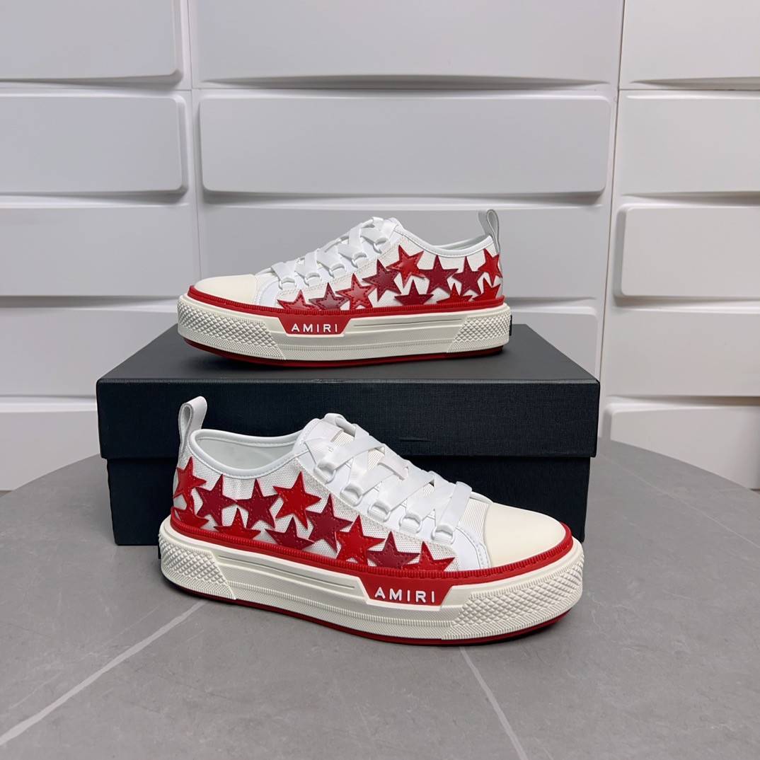 A*RI Sneakers
