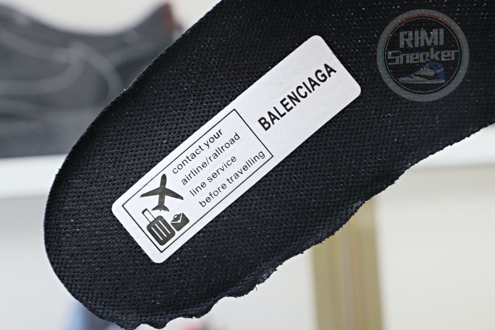 Ba1en*iaga Track（LED）Black