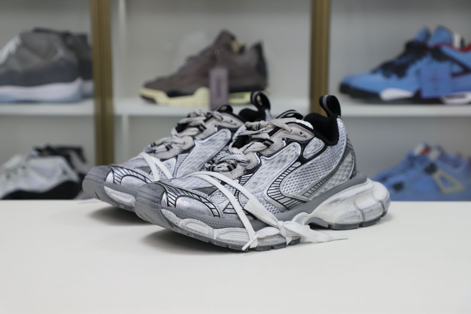 Ba1en*iaga PHANTOM SNEAKER