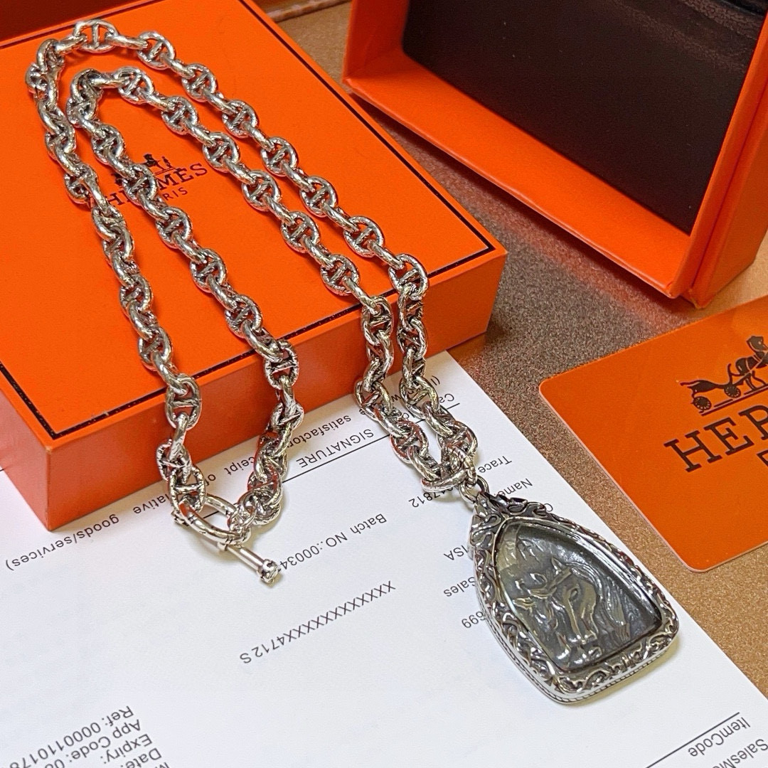H**me5 necklace, H**me5 necklace series jewelry, imported and customized. High-end chain, classic match, a must-have for men and women!