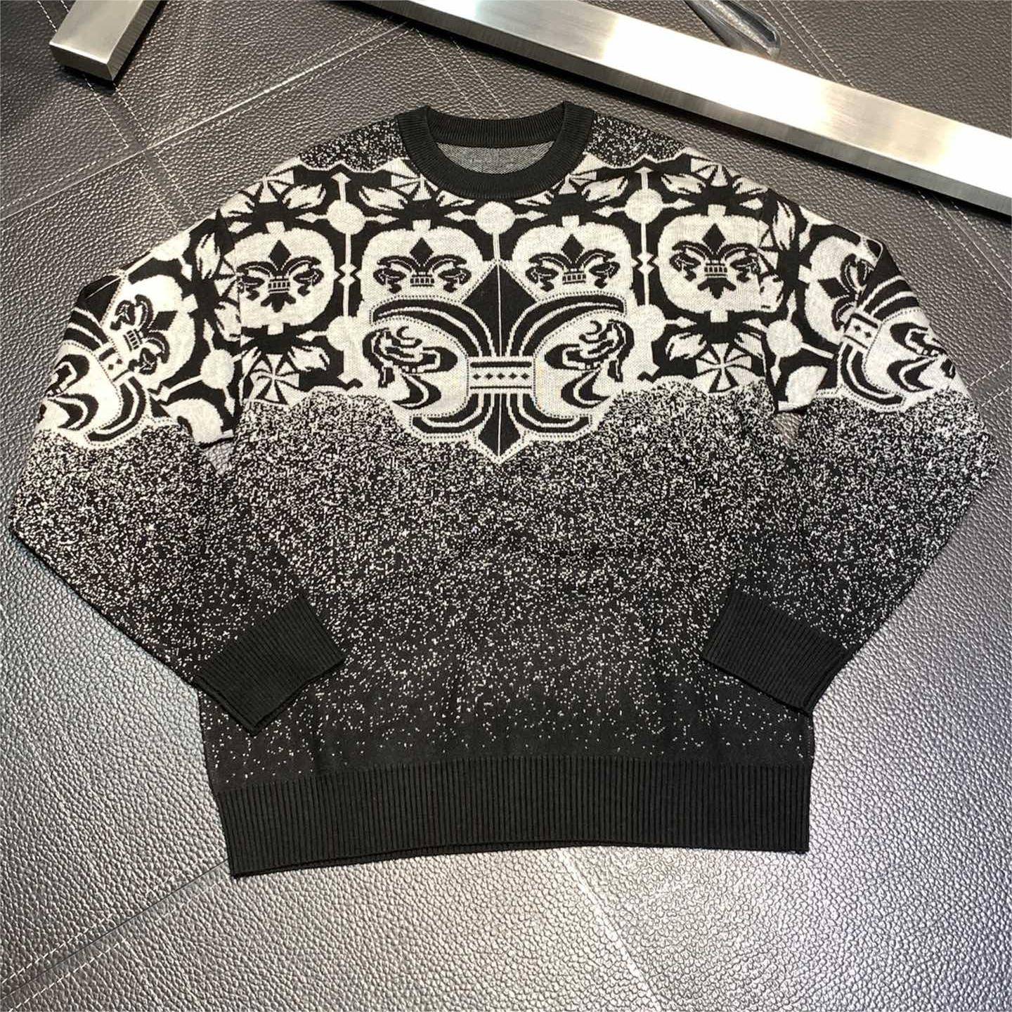 Ch*0me He**ts crew neck sweater