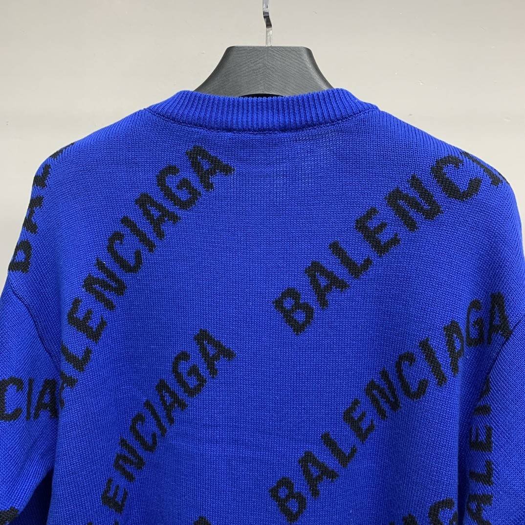 Ba1en*iaga letter sweater
