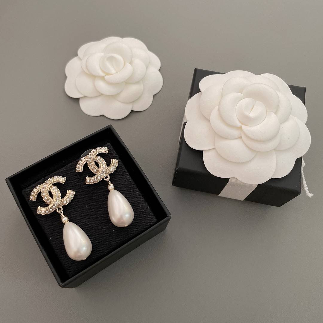 Ch**el Water Drop Pearl Stud Earrings