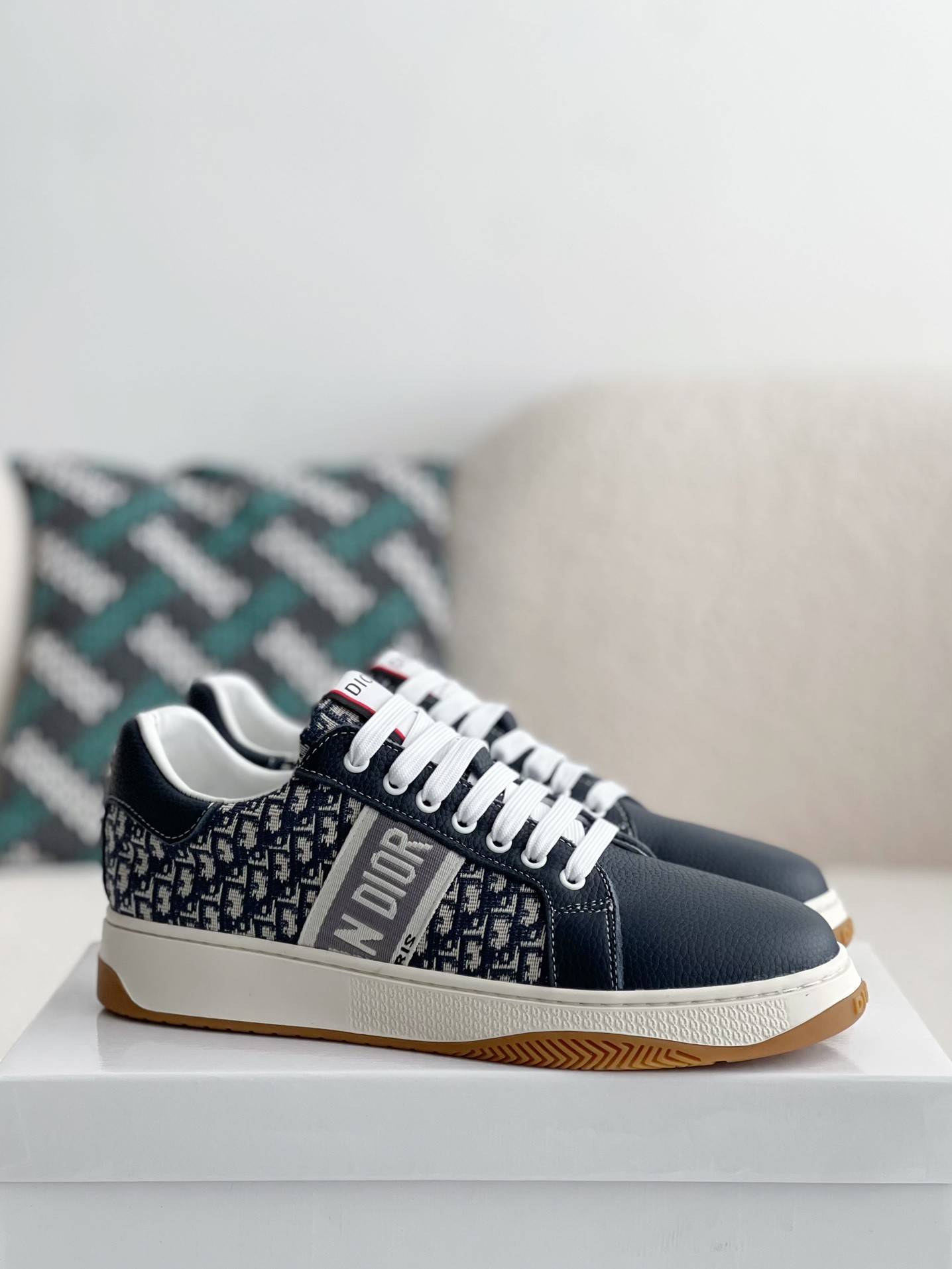 D*OR Sneakers